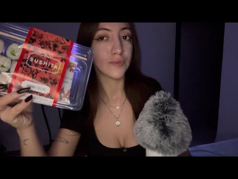 ASMR chichiando y comiendo sushi🍣