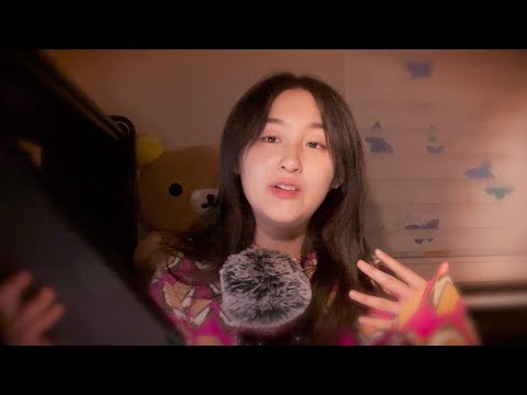 ASMR 😴🍪 clicky inaudible whisper reading