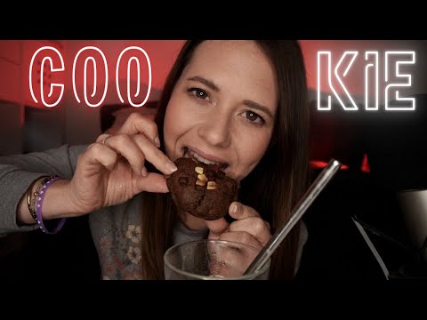 XL ASMR Cookie Taste Test ~ Eating Sounds 🍪 in German/Deutsch