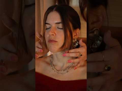 ❤️✨ #asmr #asmrsounds #asmrhairplay