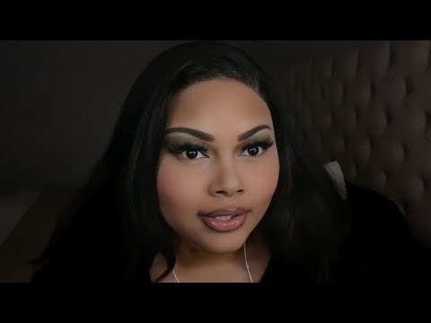 asmr| doing my makeup 💚 (close whispers, tapping)