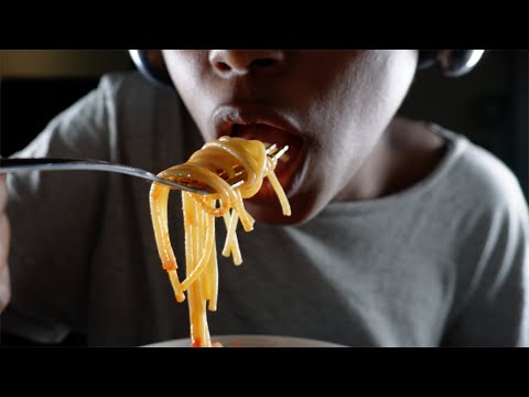 Spaghetti and Broccoli Eating Sounds | Nicole's Ultimate ASMR