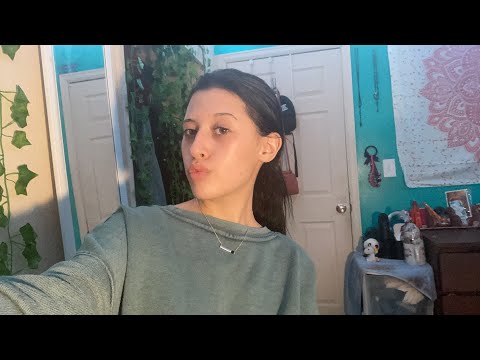 Get ready with me. 💜