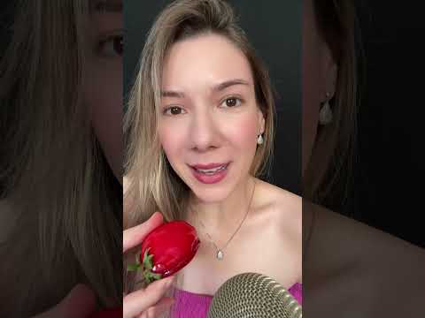 DEU TUDO ERRADO COM ESSE MORANGO DO AMOR 😩 🍓 #asmrfood