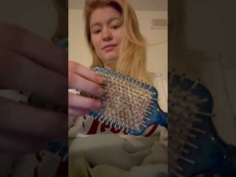 Brushing your hair 🎀 #visualtingle #asmrtingles #lofiasmr #asmrhairbrushing
