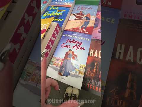 BARNES AND NOBLE VLOG 📖🎀 #asmr #vlog #books #shopping #satisfying