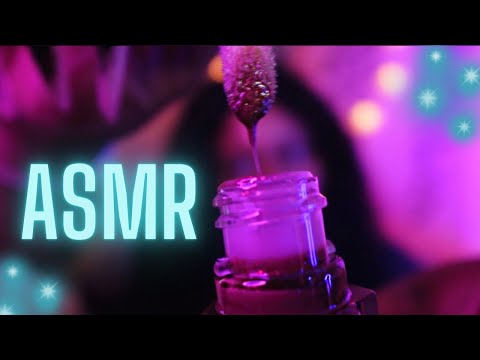 ASMR LIPGLOSS APPLICATION + MOUTH SOUNDS (tingly)