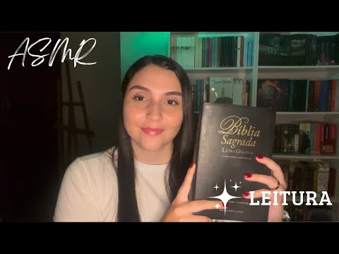 ASMR -  LENDO A BÍBLIA EM UM DIA CHUVOSO 📖