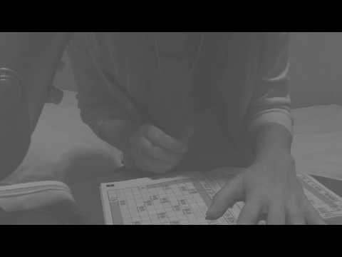 ASMR @ Esti keresztrejtvényfejtegetés / Doing a crossword game in hungarian