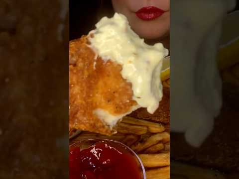 Crispy fish & chips #asmr #food #mouthsounds #fishandchips