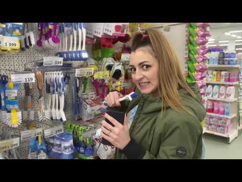 Public ASMR in a Supermarket night time tapping 🙈