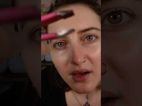 Fast Plucking Your Brows ASMR 🤌