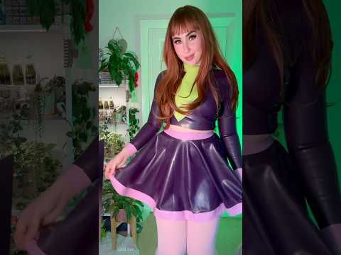 Latex Daphne cosplay reveal👩🏻‍🦰💜🔎👻 #latex #cosplay #daphne #latexcosplay