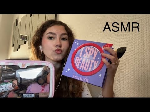 ASMR : mes cadeaux de Noël (chuchotement proche du micro) 