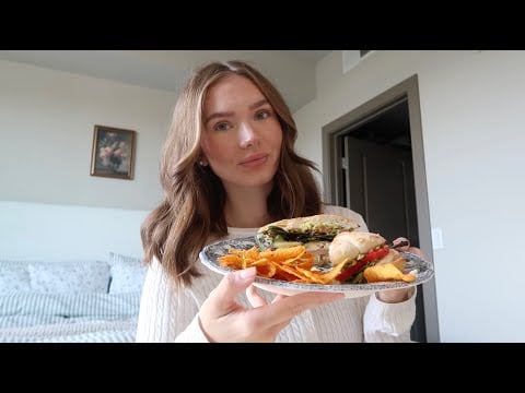 ASMR | eating a turkey avocado sandwich with doritos *mouth sounds*