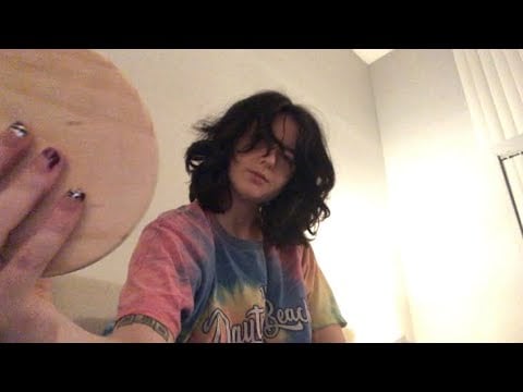 ASMR tap and scratch extravaganza ✨(one hand w/ nails one w/out)