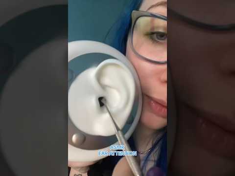 giving you ears a good tap & scratch 🫶 (full on ✅⏰) #shorts #asmrtapping #asmr #asmrscratching