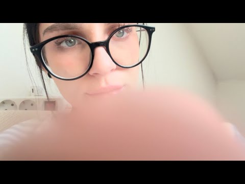 Asmr but I weirdly tap on you’re face ~lofi 