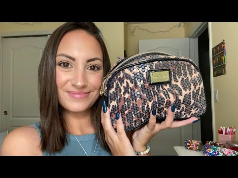 ASMR What's In My Makeup Bag (Lots Of Tapping!)