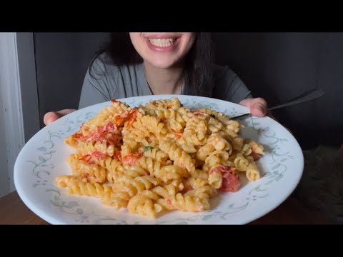 ASMR EATING CREAMY FETA AND TOMATO PASTA