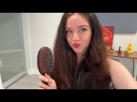 ASMR ❤️ Brushing my Hair and Chatting (whispering) ❤️ #asmr chill