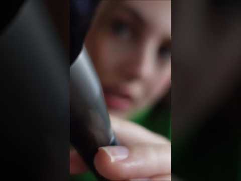Tickle Tickle #asmr #visualtingle #relax #triggersforsleep #mouthwhisper