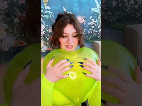 The popping sounds 👏😱
