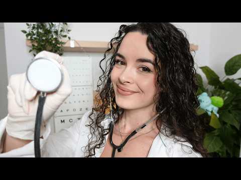 ASMR - La stagiaire en médecine examine ton état grippal | soft spoken