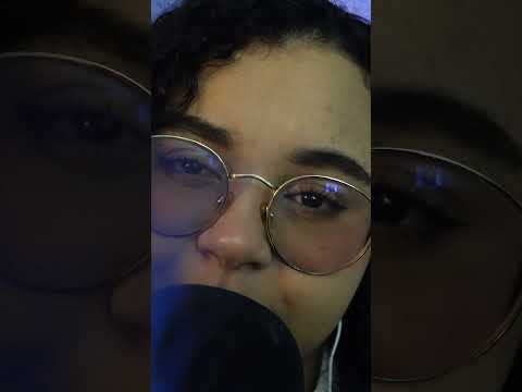 ASMR pena no seu rosto