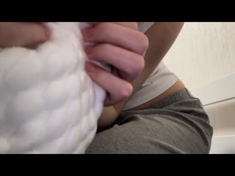 slow pillow scratching will help you to fall sleep & have tingles 💤 / lofi asmr / fabric scratching 