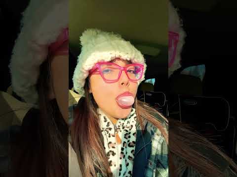 BUBBLE GUM ASMR | blowing and popping bubble car sounds #bubblegumblowing