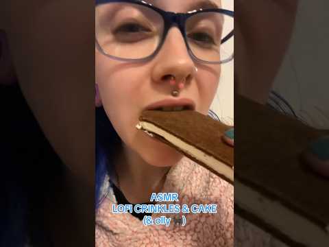 ASMR crinkles & cake (full with 🐈‍⬛ on ✅⏰) #lofiasmr #eatingsounds #shorts #asmr