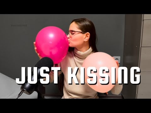 ASMR Balloons - Kissing Pink Balloons 🩷