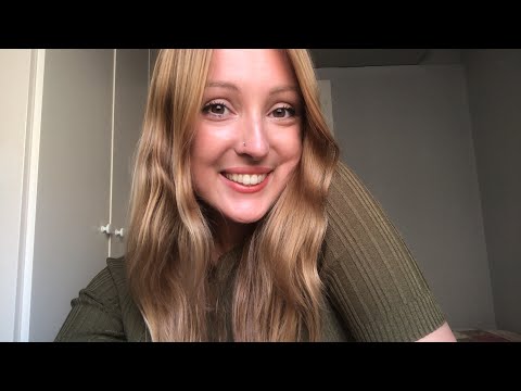 ASMR saludos y susurros (m0uth sounds y caricias)