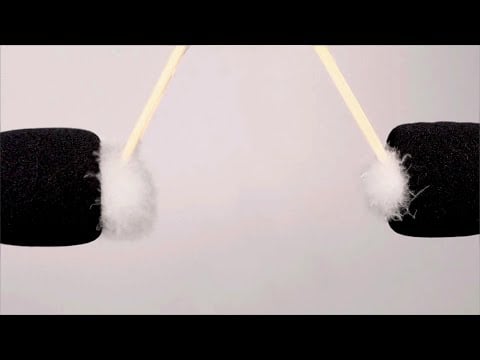 ASMR Fluffy Ear Cleaning 합법적 마약 솜털 귀청소