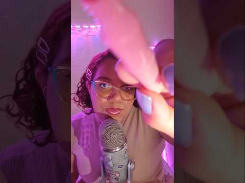 desenhando no seu rosto 😍 #asmr #relax #asmrcameratapping #asmrcameratouching #papelaria