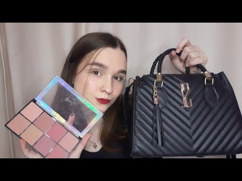 ASMR AMIGA TE MAQUIANDO COM AS MAQUIAGENS DE SUA BOLSA