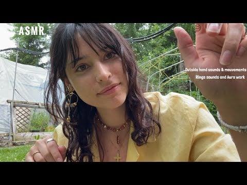 ASMR Hand Mouvements and Aura Touching, Soft Speaking and Mouth Sounds Outside in the Wind