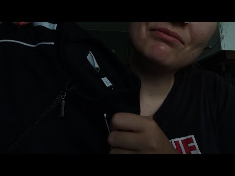 ASMR- Show and tell uppdaterad hoodie/sweater collection med whisper på svenska