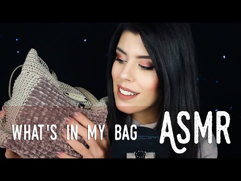 ASMR ita - 👜 WHAT'S in my BAG? (Whispering)