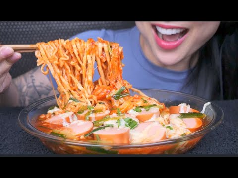 CHEESY SPICY NOODLES WITH SAUSAGE AND KIMCHI (ASMR EATING SOUNDS) NO TALKING | SAS-ASMR