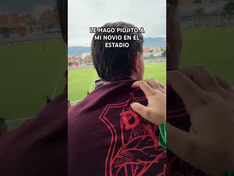 Le hago piojito en el estadio #asmr #futbol