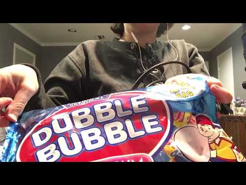 ASMR What's In My Bag / Juicy Gum Chewing