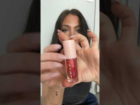 satisfying lipgloss application #asmrshorts