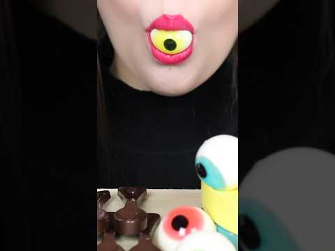 asmr EYEBALLS GUMMY 눈알 젤리 🌈 eating sounds 리얼사운드 먹방