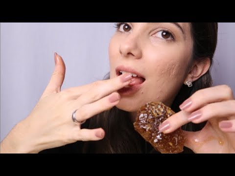 ASMR RAW HONEYCOMB | Eating sounds EXTREMELY Sticky - Sweet Carol 🍯