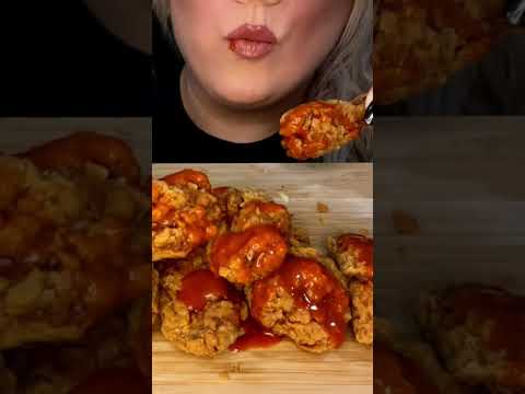 Extremely Crunchy KFC Chicken w/@Bloveslife Hot Sauce #shorts #asmr