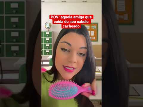 POV: aquela amiga que cuida do seu cabelo cacheado #shorts