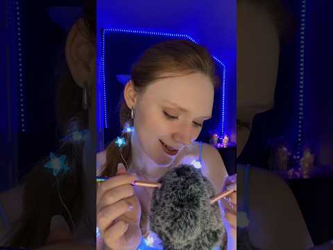 mermaid brushes asmr🧜🏻‍♀️ #beepowerasmr#mouthsounds#mermaidbrushes#bugsearching#asmr#brushing