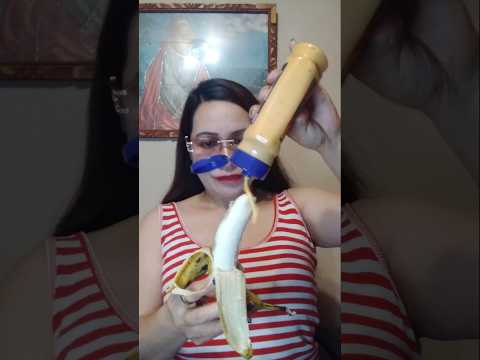 Banana with Sriracha #mukbang #shortsfeed #food #everyone #funny #foodie #viral #asmr #shortvideo